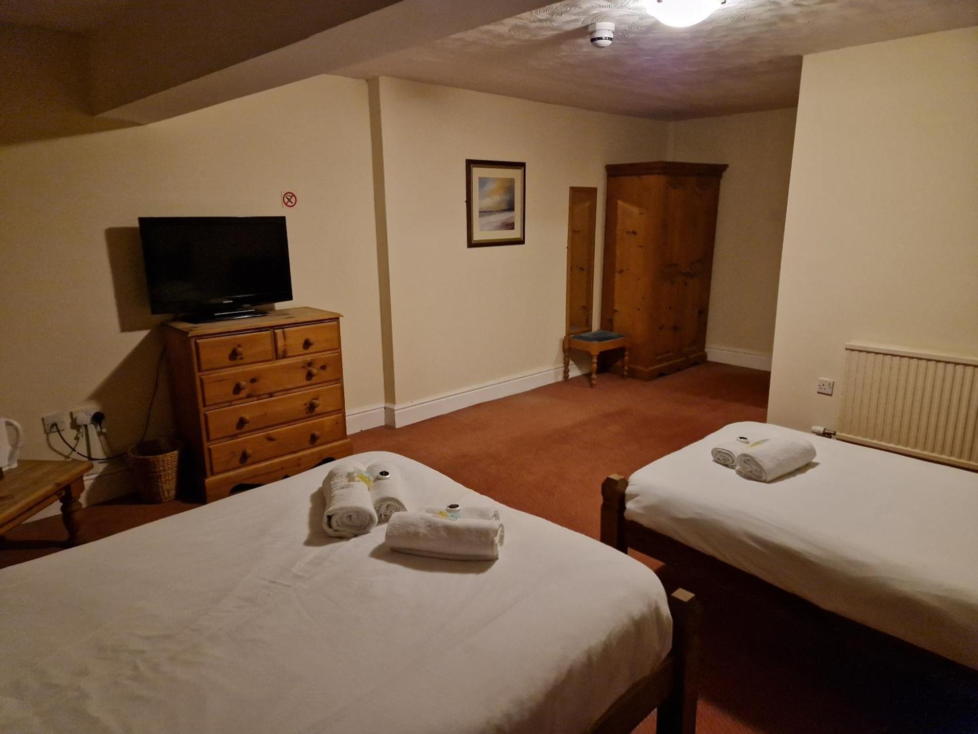 The Menai Hotel And Bar Bangor Kültér fotó