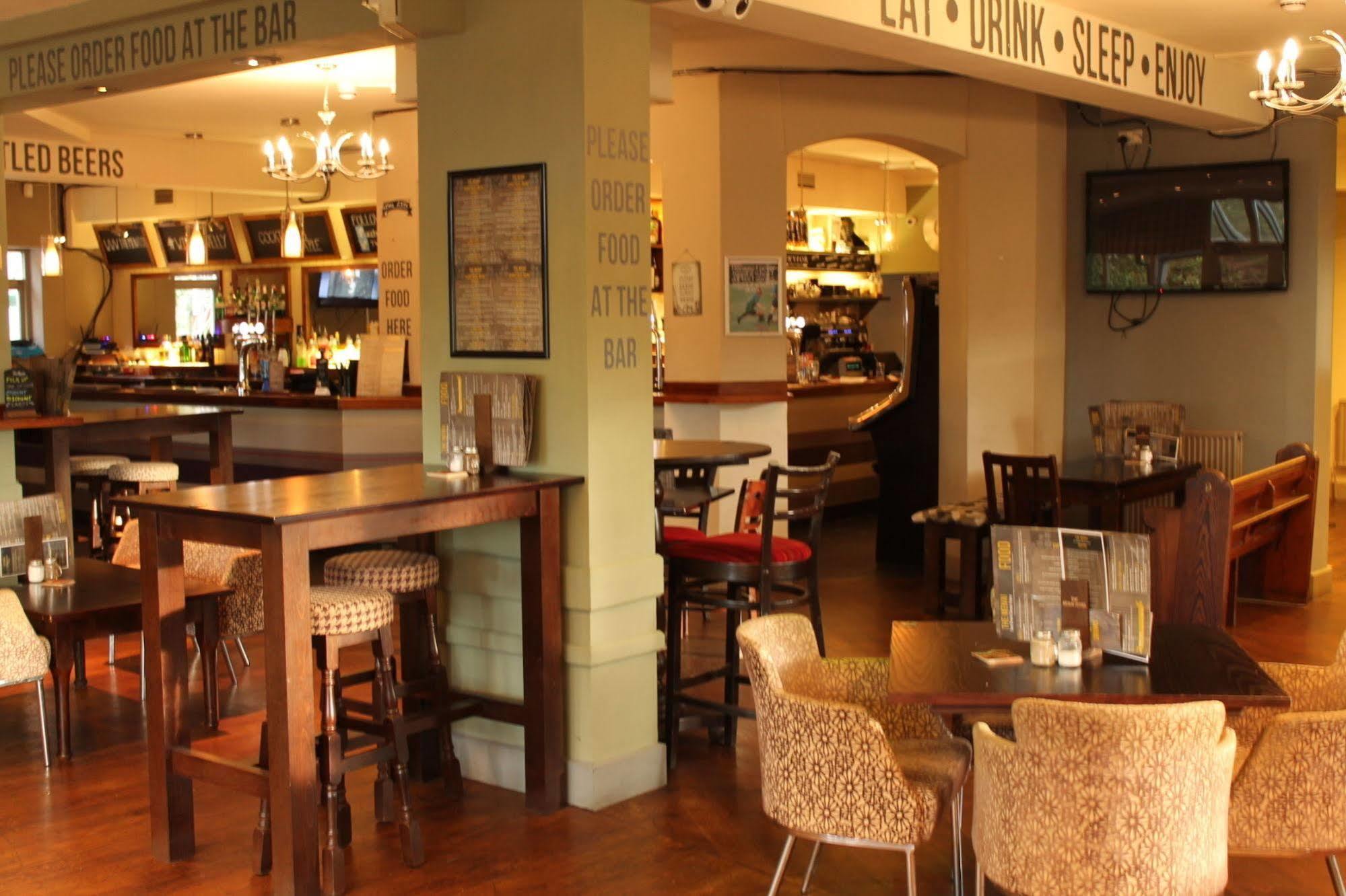 The Menai Hotel And Bar Bangor Kültér fotó