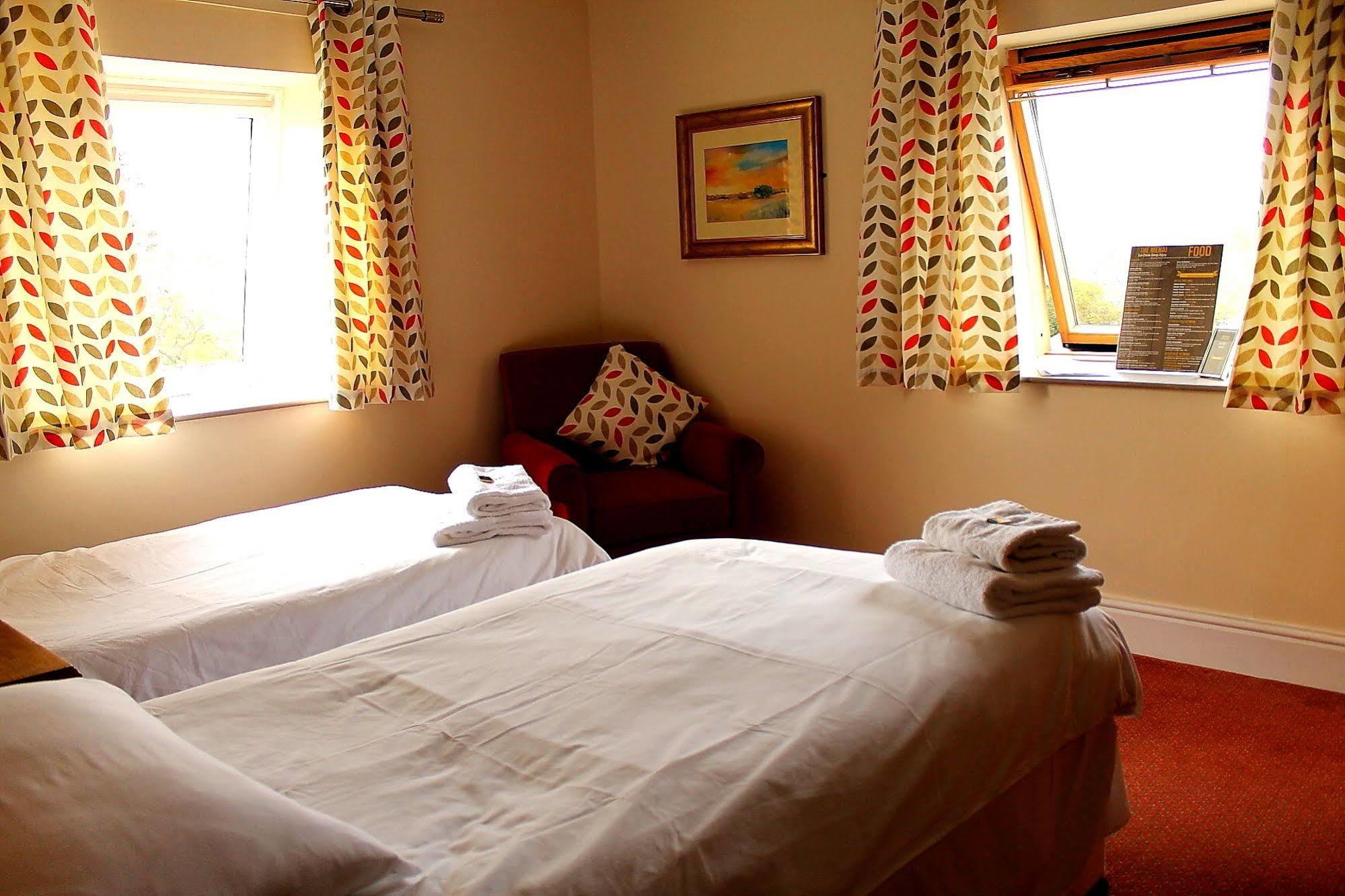 The Menai Hotel And Bar Bangor Kültér fotó