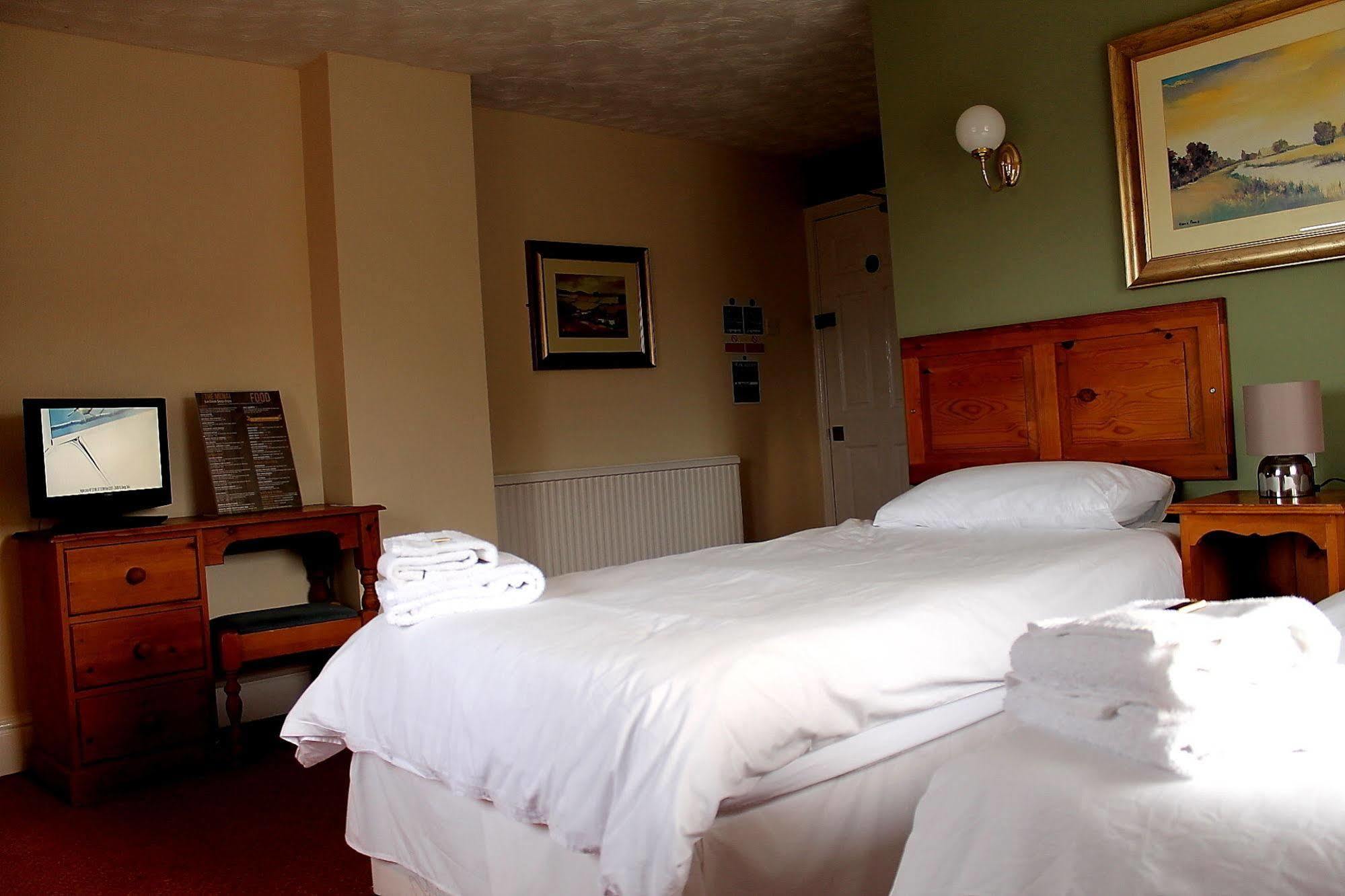 The Menai Hotel And Bar Bangor Kültér fotó