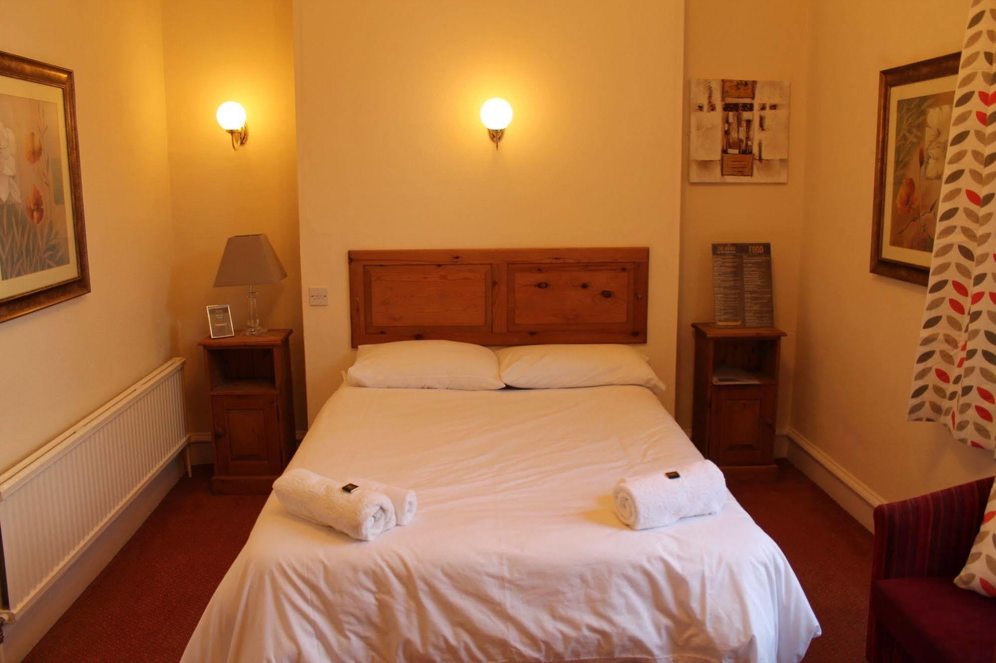 The Menai Hotel And Bar Bangor Kültér fotó